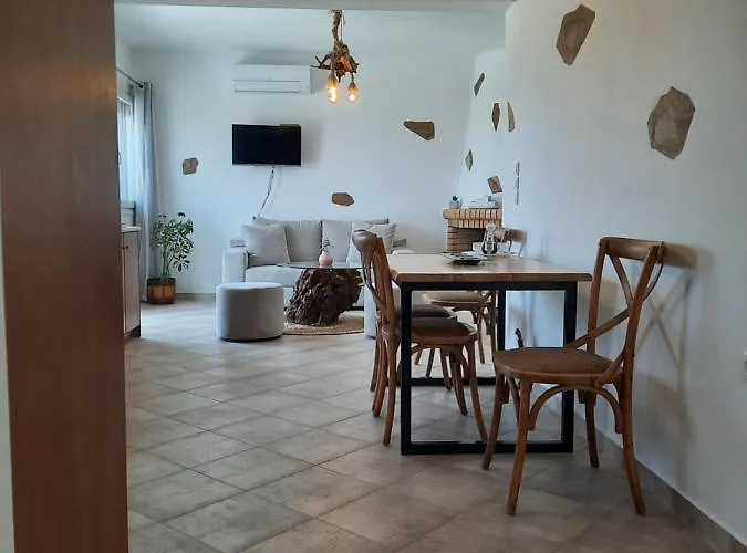 Janakos View With Private Pool Apartamento