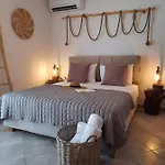 Апартаменты Janakos View With Private Pool Glinado Naxos