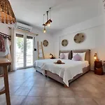 Апартаменты Janakos View With Private Pool Glinado Naxos